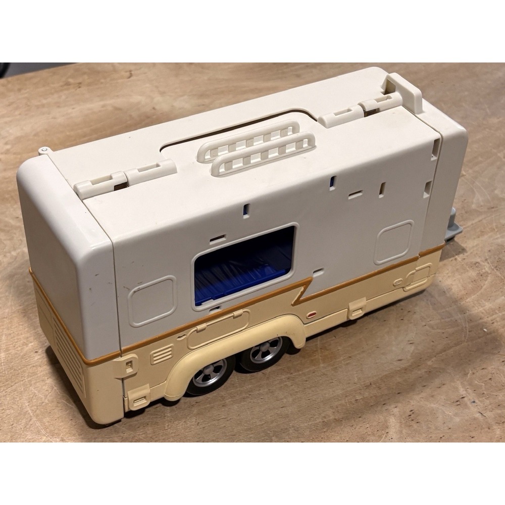Bluey Camper Ultimate Caravan Adventure Playset Only Trailer RV Camping